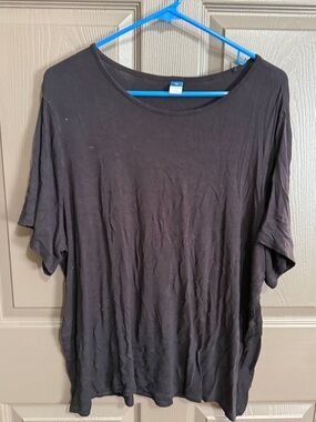 Old Navy Black Relaxed Short-Sleeve Tee